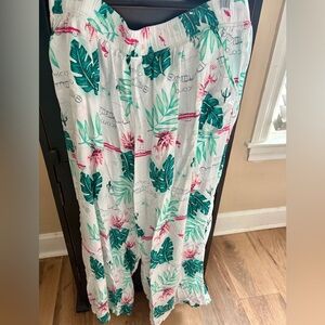 Cacique wide leg flowy pajama pants. Pockets. Paradise theme. Size 22/24. Plus